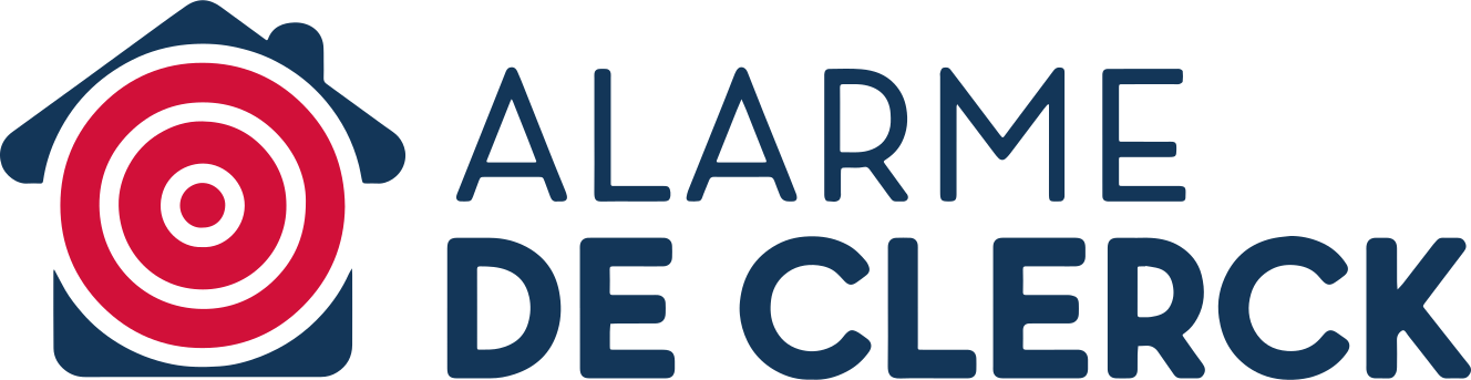 Logo de l'entreprise "Alarme De Clerck" représentant une maison avec une cible rouge et des lettres stylisées.